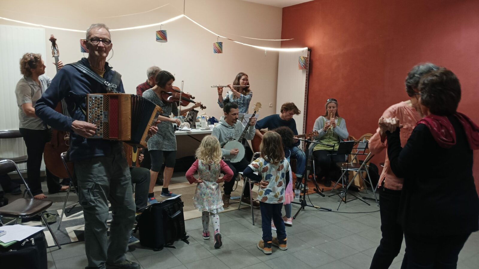 Bal des 4 jeudis 2024 - Escapade Folk et les enfants