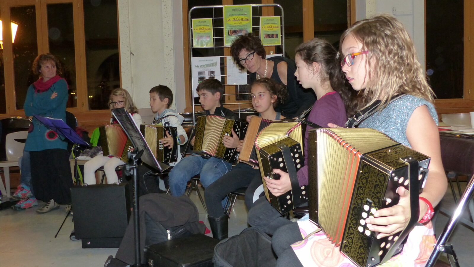 2015 Mondée du folk, atelier accordéon enfant